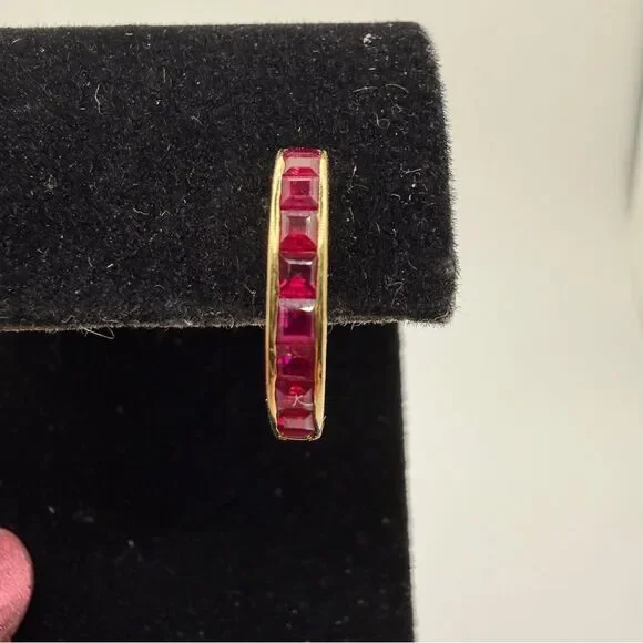 Stunning channelāset, princess cut RUBY huggie hoop earrings,14kt yellow gold - Picture 14 of 16
